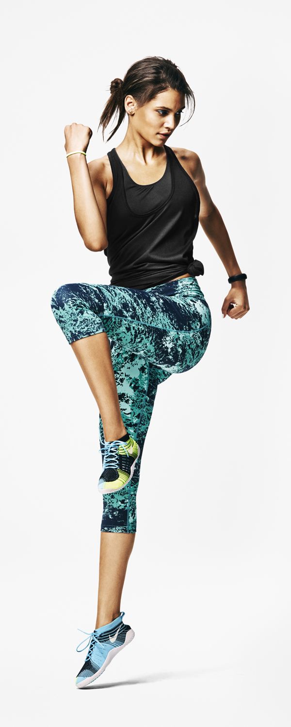 Ready for anything. Take on high-intensity training in the Nike Flow Tank, Legen...