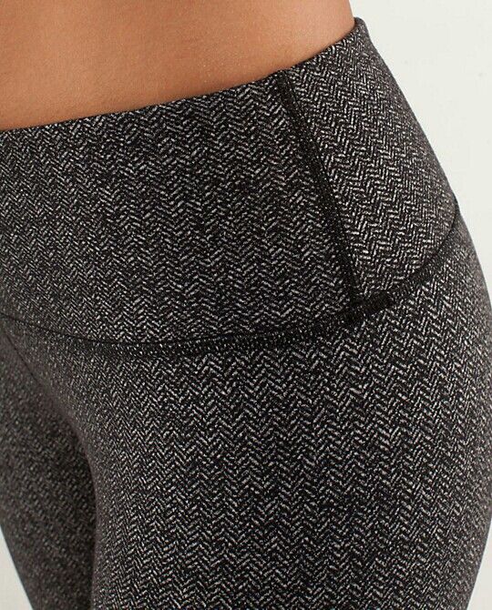 Lululemon herringbone leggings... I want these.