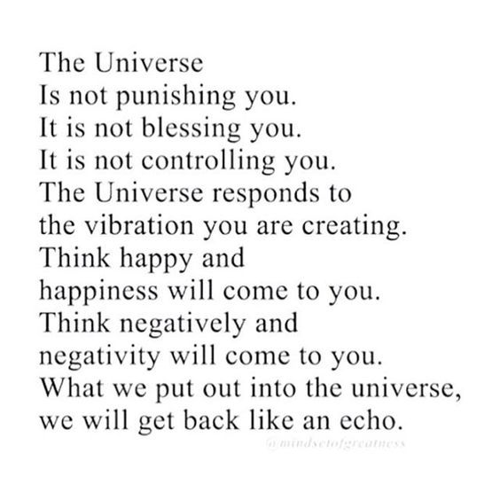 El Universo no te está castigando No te está bendiciendo. No te está controla...