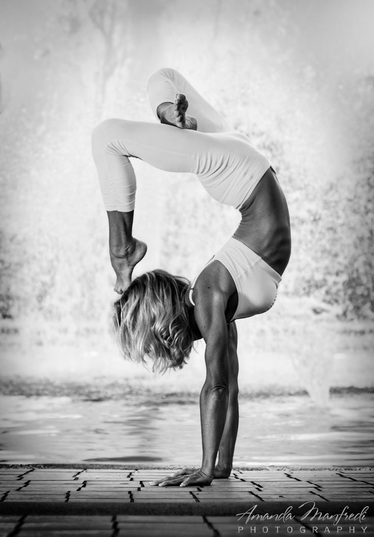 yoga black and white photography - Поиск в Google