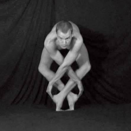 8 Diamond Pose - when yoga meets art. Enjoyed and pinned by yogapad.com.au