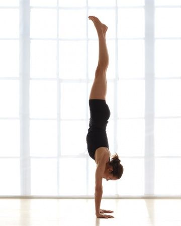 How to Work Your Way up to a Yoga Handstand