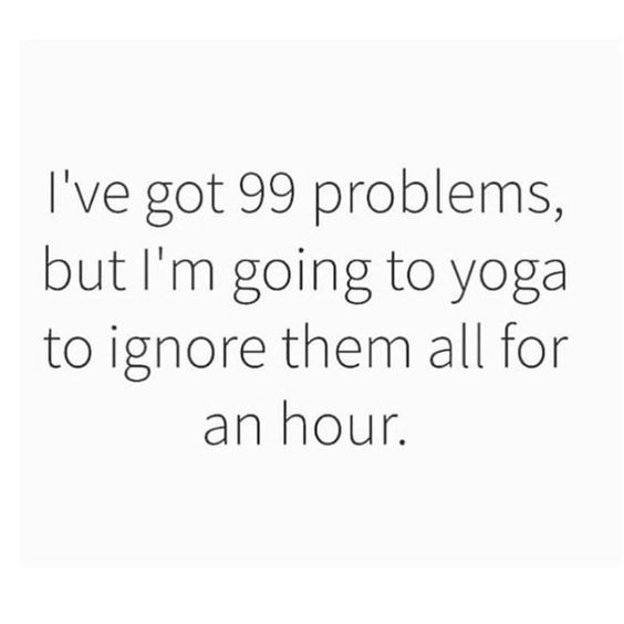 #yoga #yogachallenge #yogainspiration #yogaeverydamnday #yogapants 