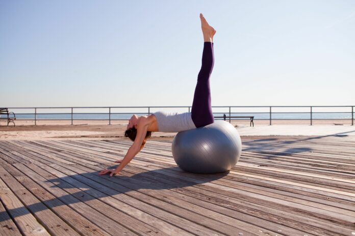 Do you burn calories bouncing on a yoga ball?