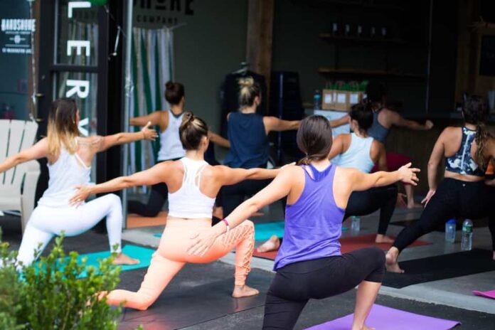 Can yoga teachers make money?