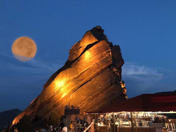 How does General admission work at Red Rocks?