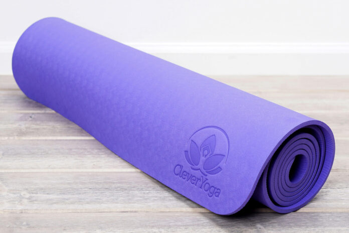 How do I choose a yoga mat?