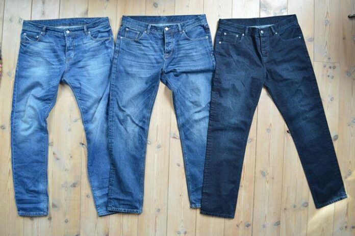What type of jeans are trending now?