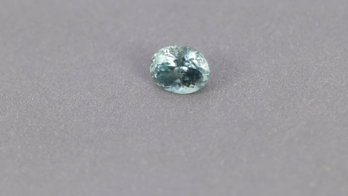 What causes color change in sapphires?