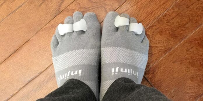 Can you wear toe separators all day?