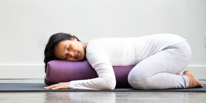 Why are Mexican blankets used in yoga?