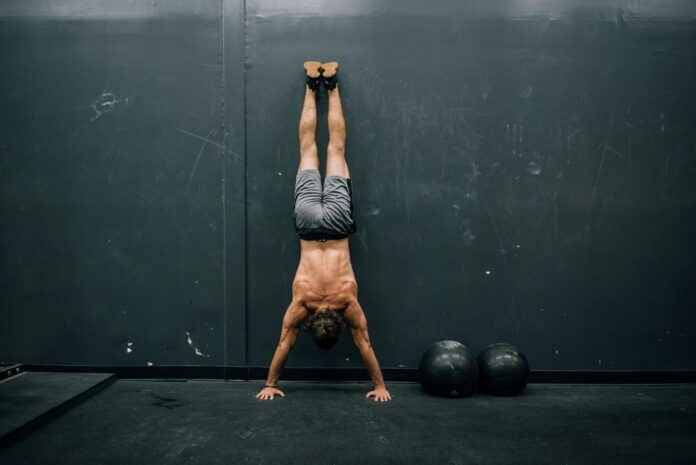 Is it OK to do handstands everyday?
