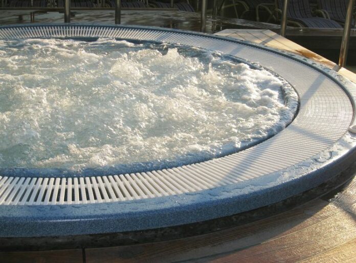 Why are hot tubs bad during pregnancy?