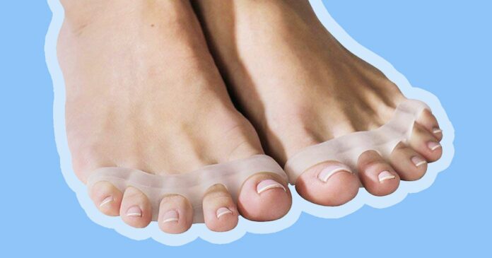 Can you sleep with toe separators?