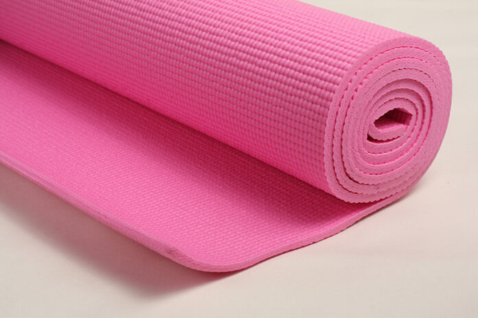 Is it better to have a thick or thin yoga mat?