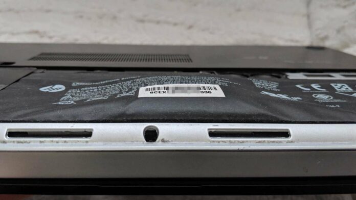 What is the lifespan of a laptop battery?