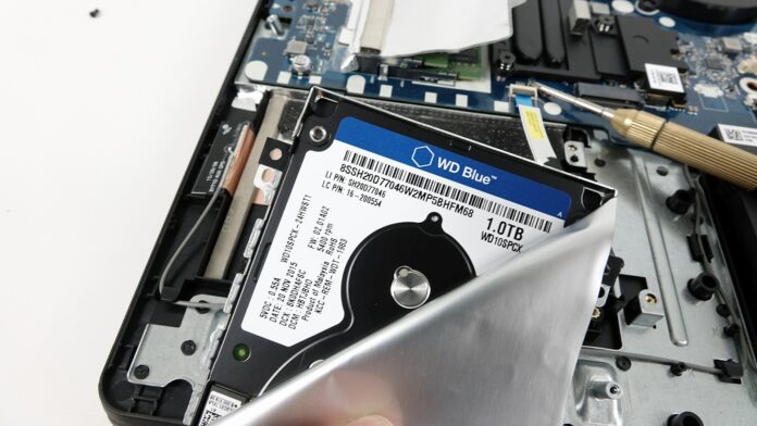 How do I know what hard drive my Lenovo laptop has?