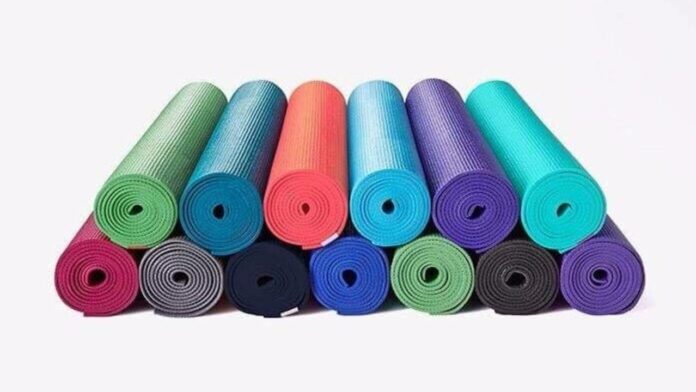 Is a thick or thin yoga mat better?