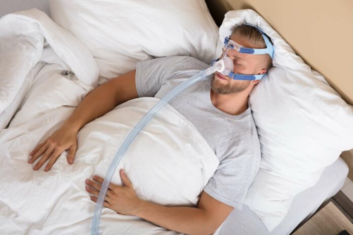 What helps sleep apnea naturally?